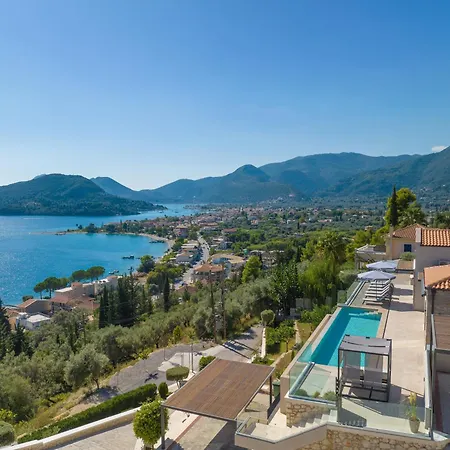 Smirties Villa Nydri (Lefkada)