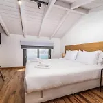 Smirties Nydri (Lefkada)