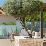 Smirties Villa