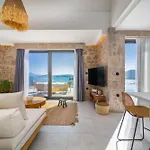 Smirties Villa *