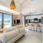 Smirties Villa *