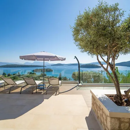 Smirties Villa *