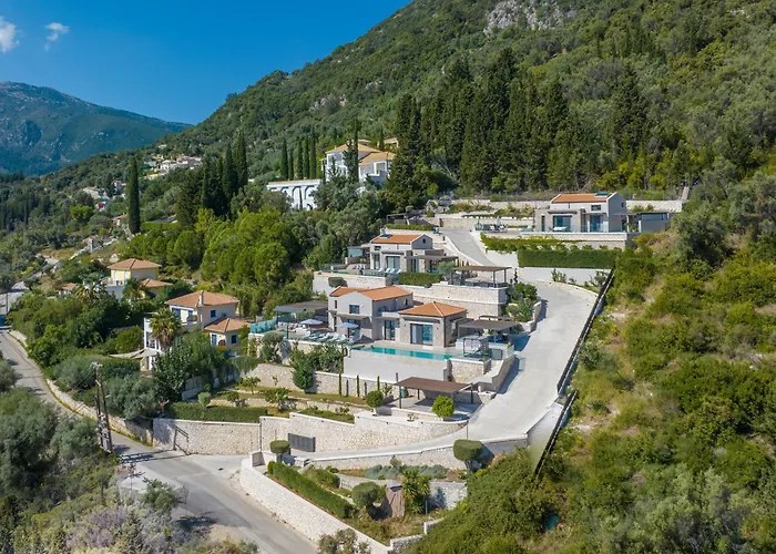 Smirties Nydri (Lefkada)