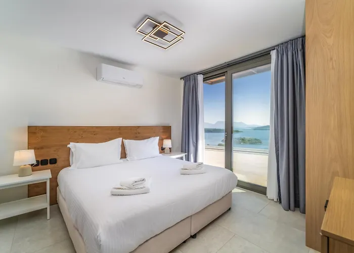 Smirties Vila Nydri (Lefkada)